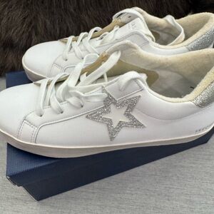 Skechers White and Silver Star Sneakers